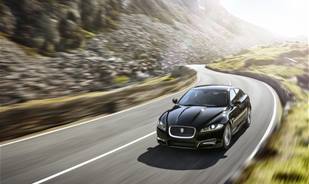 Jaguar "R Sport Black "