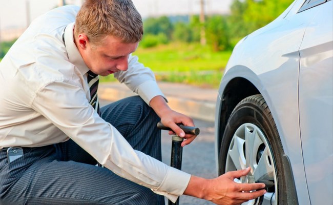 When should you replace your tires in Lebanon?
