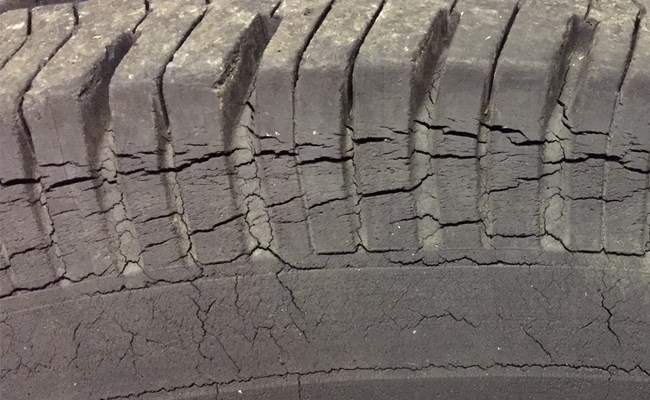 What is tire dry rot and what causes a tire to dry rot in Lebanon?