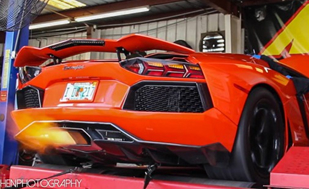 Watch A NOS-Powered Lambo Aventador Spit Flames On A Dyno