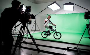 LIGHTS, CAMERA, ACTION: BRIDGESTONE AND VALENTINO ROSSI UNVEIL NEW FILM 