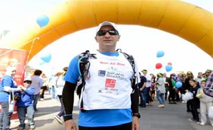 Lebanese Desert Runner in one-man race to overcome autism 