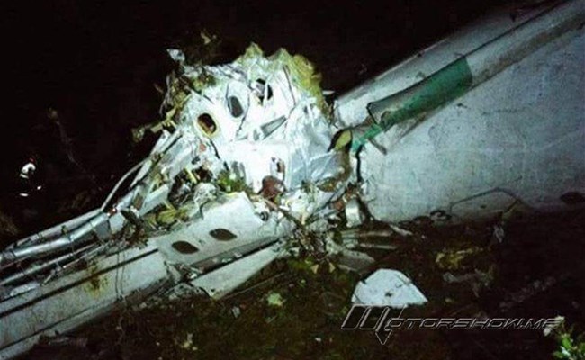 بالصور: 76 قتيلاً بينهم فريق كرة قدم على متن طائرة تحطمت في كولومبيا