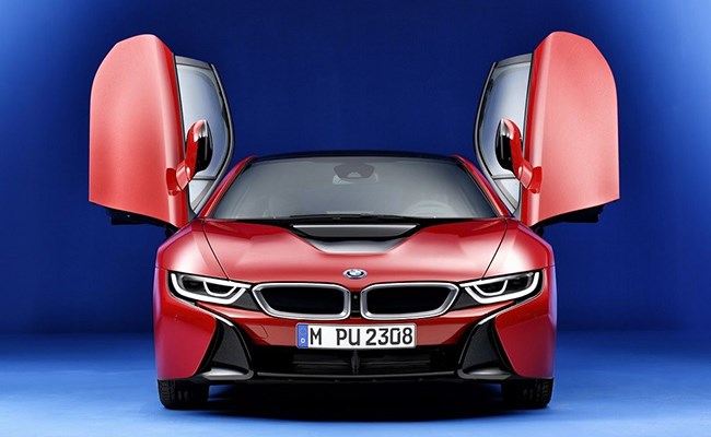 بالصور بي ام دبليو تكشف عن i8 Protonic Red 