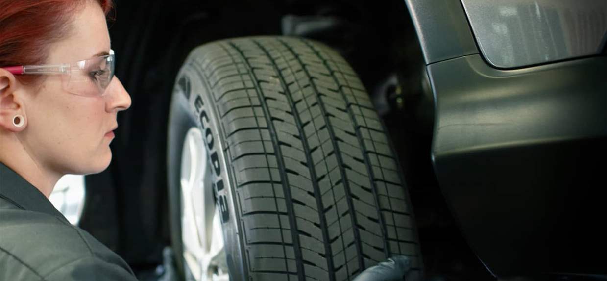 HOW LONG A TIRE LASTS: EXTENDING TREAD LIFE