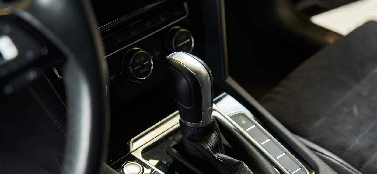 Why Manual Transmission Cars Are Awesome?